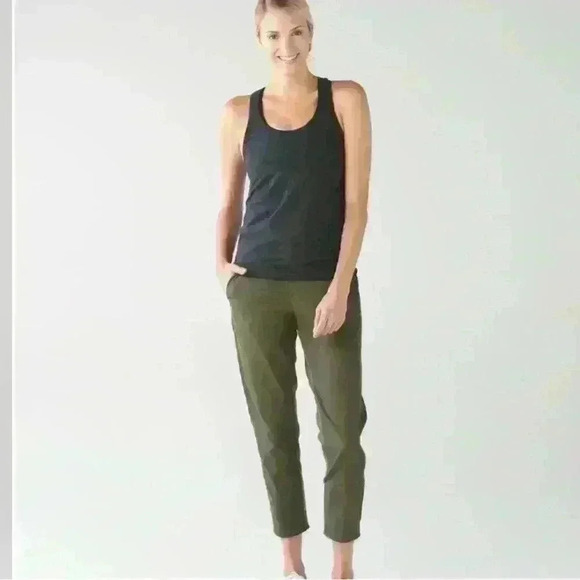 Lululemon “& Go City Trek Cropped Trouser” In Fatigue Green size 2 EUC!– - Picture 1 of 9